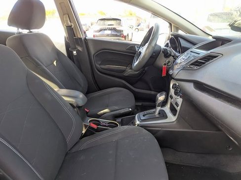 Used 2015 Ford Fiesta SE image 27