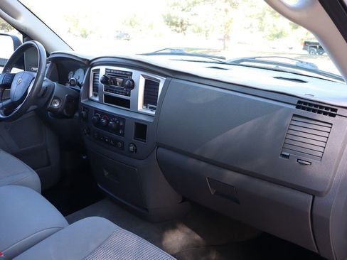 Used 2009 Dodge Ram 2500 Truck SLT w/ Popular Equipment Group AWD/4WD image 17