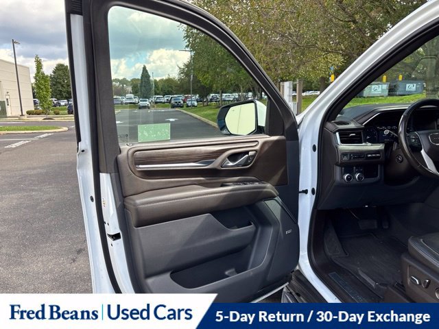 Used 2021 GMC Yukon Denali w/ Advanced Technology Package RWD image 9