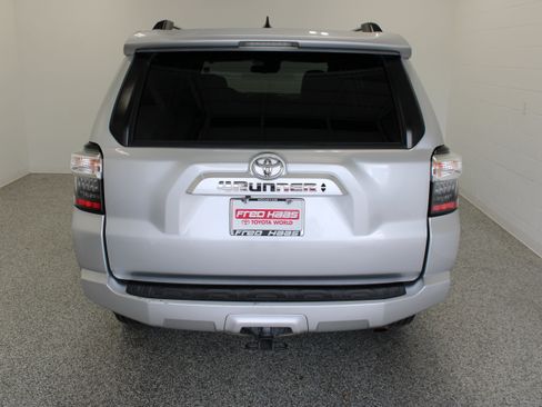 Used 2021 Toyota 4Runner SR5 Premium AWD/4WD image 8