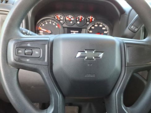 Used 2022 Chevrolet Silverado 1500 Custom Trail Boss AWD/4WD image 15