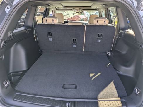 New 2025 Jeep Grand Cherokee Limited image 32