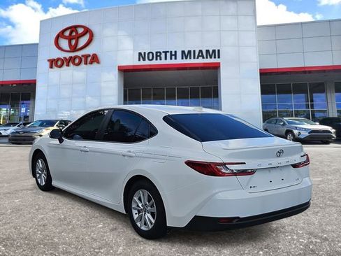 Used 2025 Toyota Camry LE w/ Convenience Package image 3
