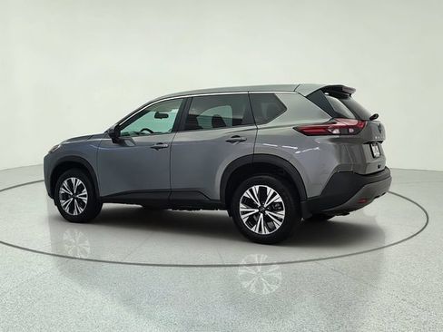 Used 2023 Nissan Rogue SV FWD image 4