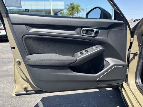 Used 2025 Honda Civic Sport image 19