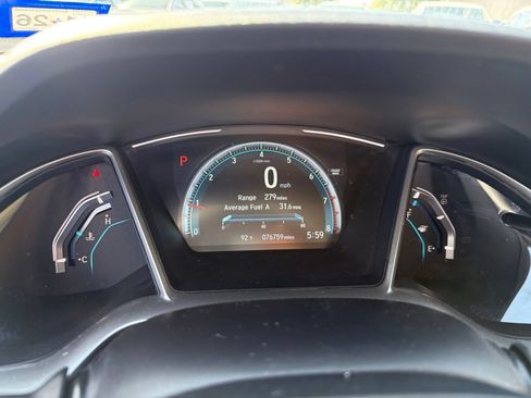 Used 2017 Honda Civic EX image 5