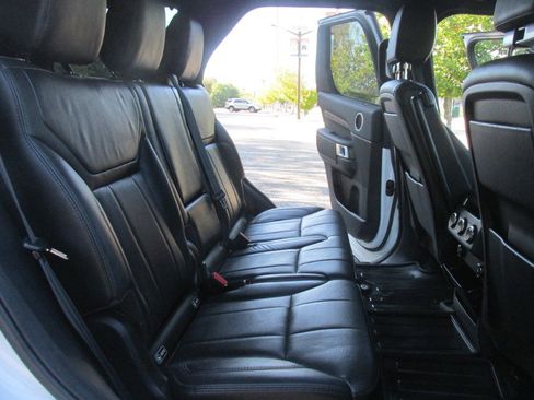 Used 2018 Land Rover Discovery HSE image 82