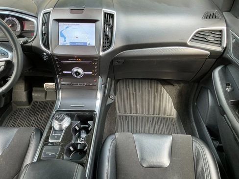 Used 2019 Ford Edge ST w/ Convenience Package image 16