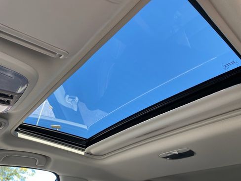 Certified 2025 Subaru Crosstrek 2.5i Limited w/ Crosstrek Mirror Package image 18