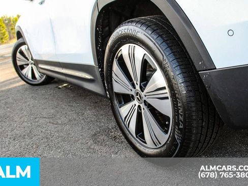 Used 2023 Mercedes-Benz EQB 300 4MATIC image 15