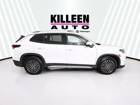 Used 2025 Volkswagen Tiguan S image 8