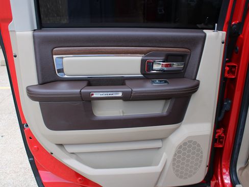 Used 2014 RAM 3500 Laramie w/ Convenience Group RWD image 20