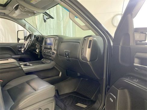 Used 2017 GMC Sierra 2500 SLT w/ All Terrain X HD Package image 29