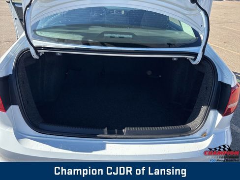Used 2017 Volkswagen Jetta S image 23