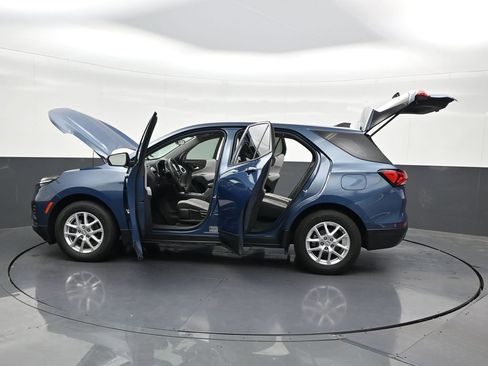 Used 2024 Chevrolet Equinox LS w/ Driver Confidence II Package FWD image 33