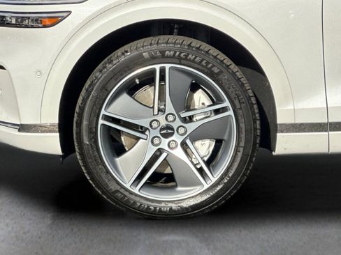 Used 2026 Genesis Electrified GV70 Advanced image 27
