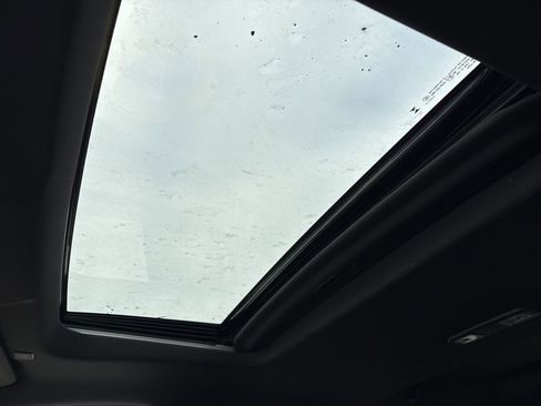 Used 2024 Chevrolet Silverado 1500 High Country w/ Technology Package image 41