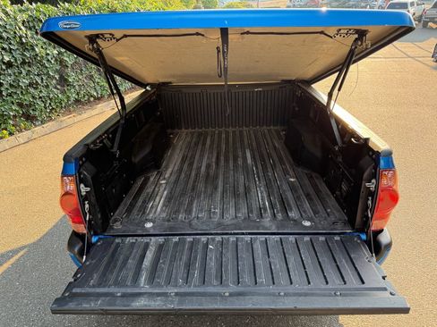 Used 2008 Toyota Tacoma X-Runner RWD image 6