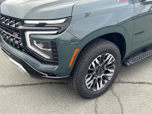 Used 2025 Chevrolet Tahoe Z71 w/ Comfort Package image 11