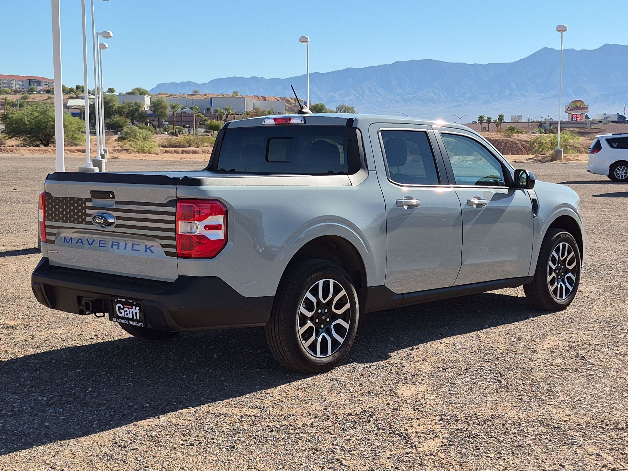 Used 2024 Ford Maverick Lariat FWD image 3