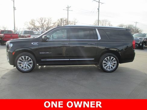 Certified 2023 GMC Yukon XL Denali image 9