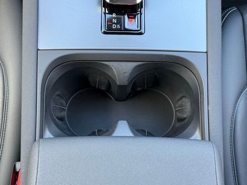 Certified 2025 Land Rover Discovery Sport Dynamic SE image 21