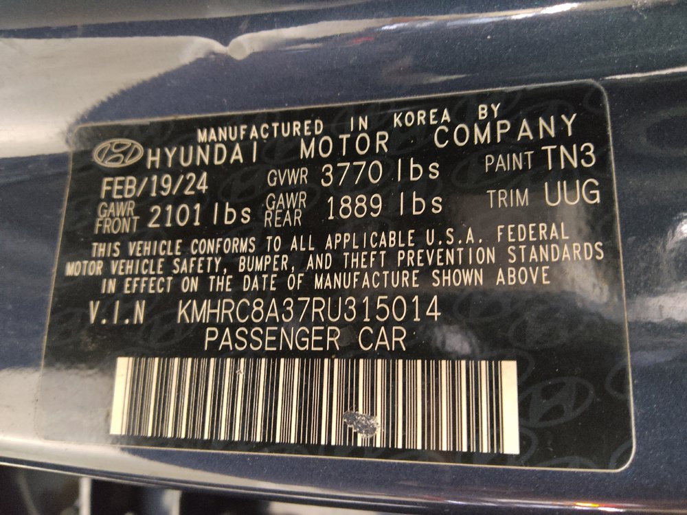 Used 2024 Hyundai Venue Limited FWD image 33