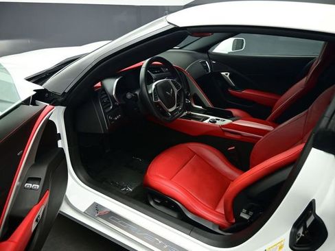 Used 2016 Chevrolet Corvette Z06 w/ 2LZ Preferred Equipment Group image 12