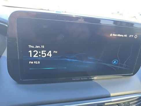 Used 2023 Hyundai Santa Fe Limited image 25