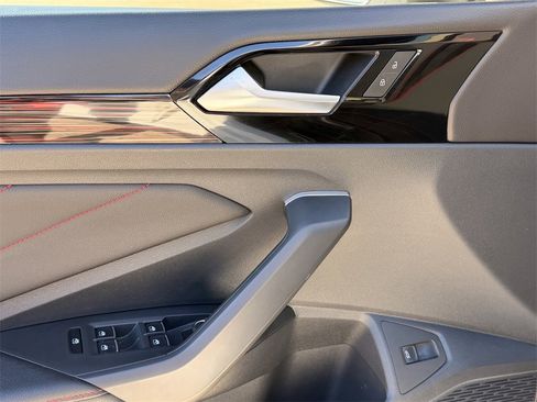 Used 2024 Volkswagen Jetta GLI 40th Anniversary Edition image 11