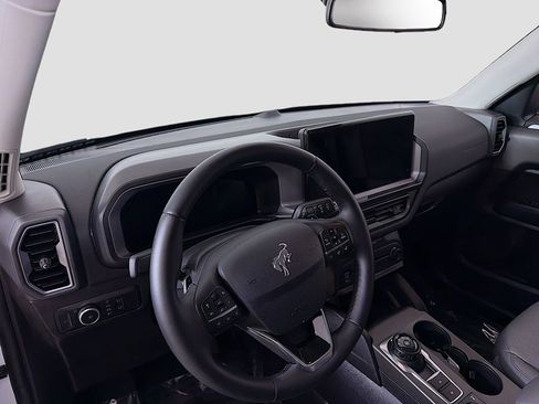 Used 2025 Ford Bronco Sport Badlands image 16