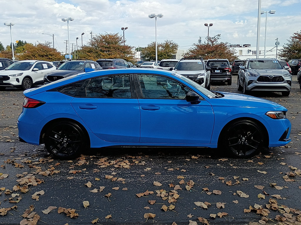 Used 2024 Honda Civic Sport image 2