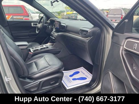 Used 2020 Ford Explorer XLT w/ Comfort Package AWD/4WD image 14
