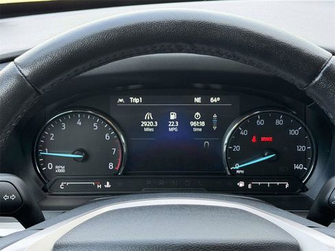 Used 2022 Ford Explorer XLT w/ Equipment Group 202A image 12