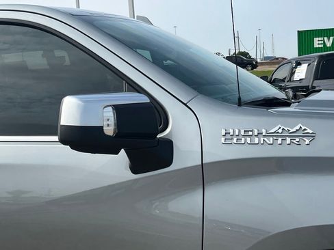 Used 2026 Chevrolet Silverado 1500 High Country w/ High Country Premium Package RWD image 8