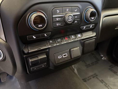 Used 2021 Chevrolet Silverado 1500 LT AWD/4WD image 24