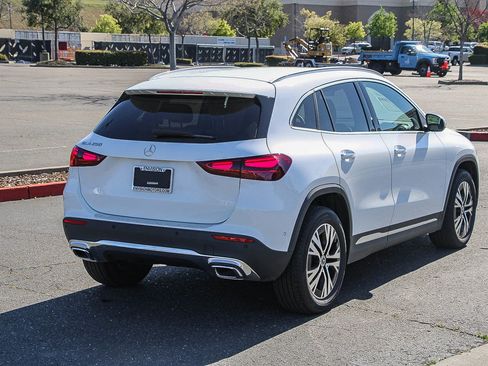 Certified 2025 Mercedes-Benz GLA 250 image 29