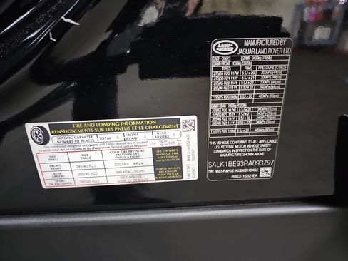 Used 2024 Land Rover Range Rover Long Wheelbase Autobiography image 39