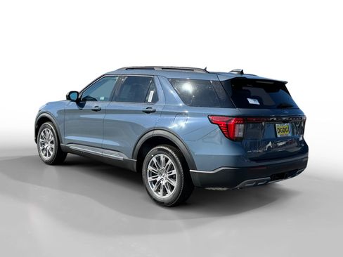 New 2025 Ford Explorer Active w/ Active Comfort Package image 3