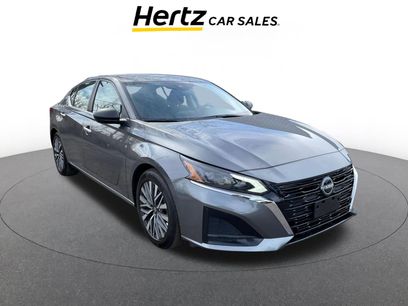 Used 2025 Nissan Altima 2.5 SV