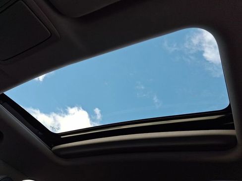 Used 2021 Honda CR-V Touring image 16