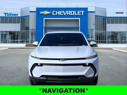 Used 2026 Chevrolet Equinox EV LT image 3