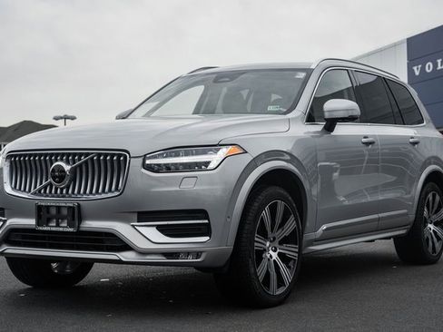 Used 2023 Volvo XC90 B6 Ultimate w/ Protection Package Premier image 3