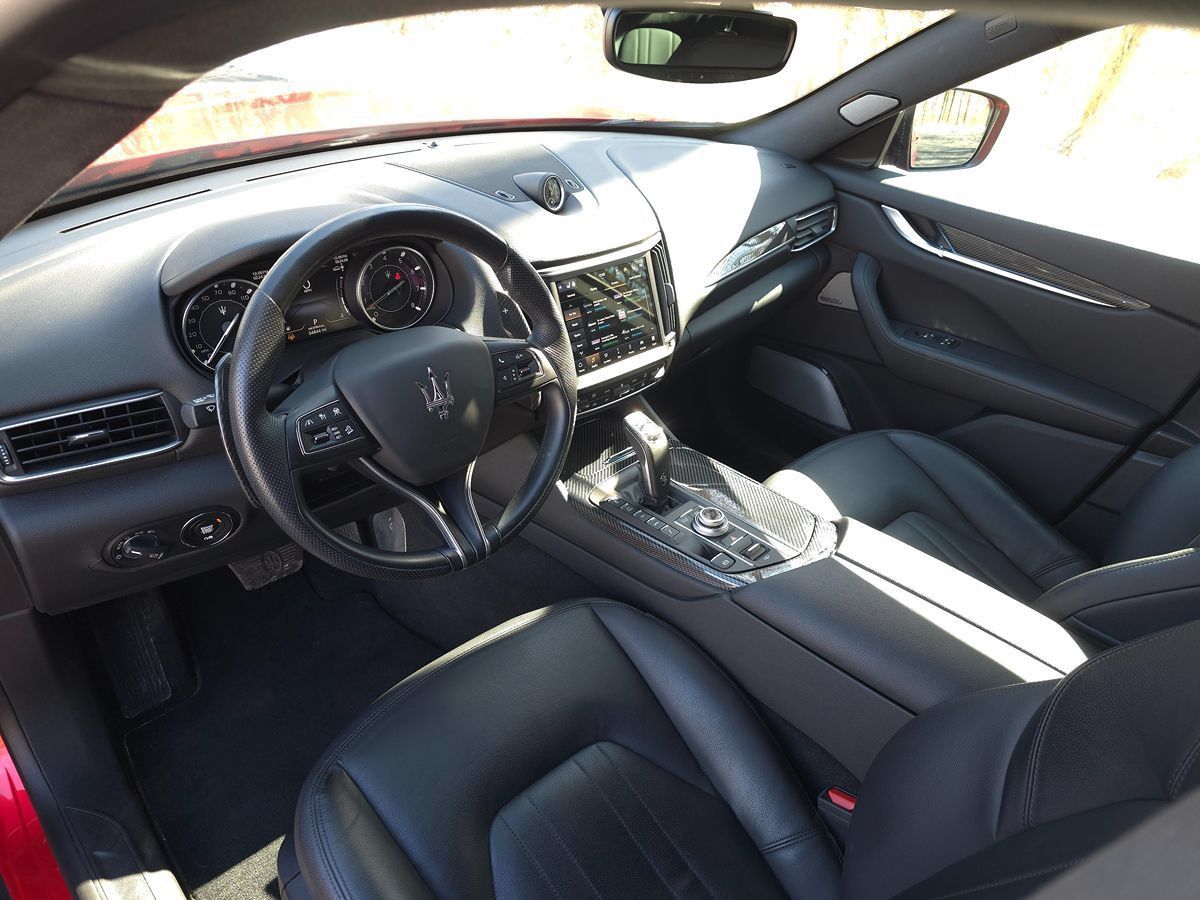 Used 2023 Maserati Levante Modena AWD/4WD image 2