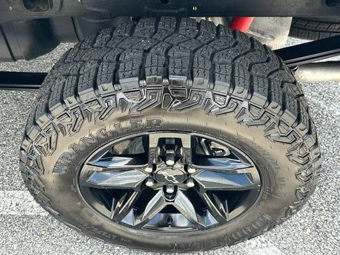 Used 2026 Chevrolet Silverado 1500 Custom Trail Boss w/ Dark Appearance Package AWD/4WD image 23