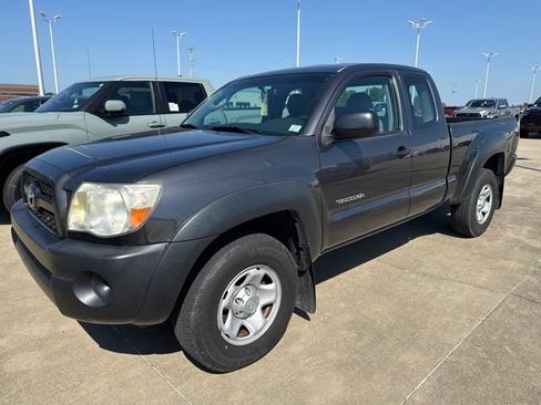 Used 2011 Toyota Tacoma 4x4 Access Cab image 1