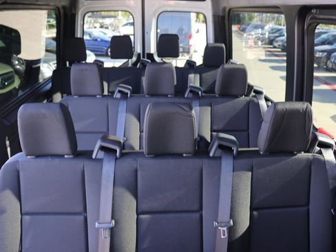 Used 2019 Mercedes-Benz Sprinter 2500 image 24