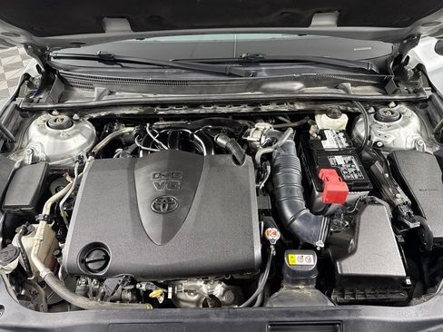 Used 2022 Toyota Avalon Touring w/ Advanced Safety Package FWD image 9