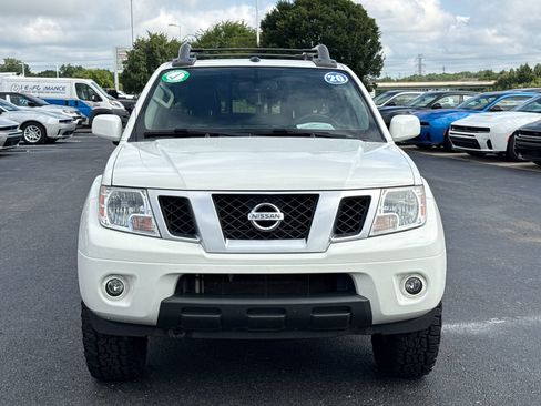 Used 2020 Nissan Frontier PRO-4X AWD/4WD image 8
