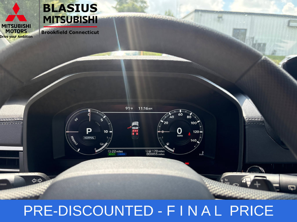 Used 2025 Mitsubishi Outlander ES AWD/4WD image 21